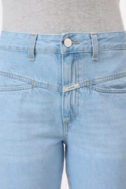 Relaxed Jeans - Pedal Pusher Light Blue -Closed Geschaft C21002 18S 3B LBL 2