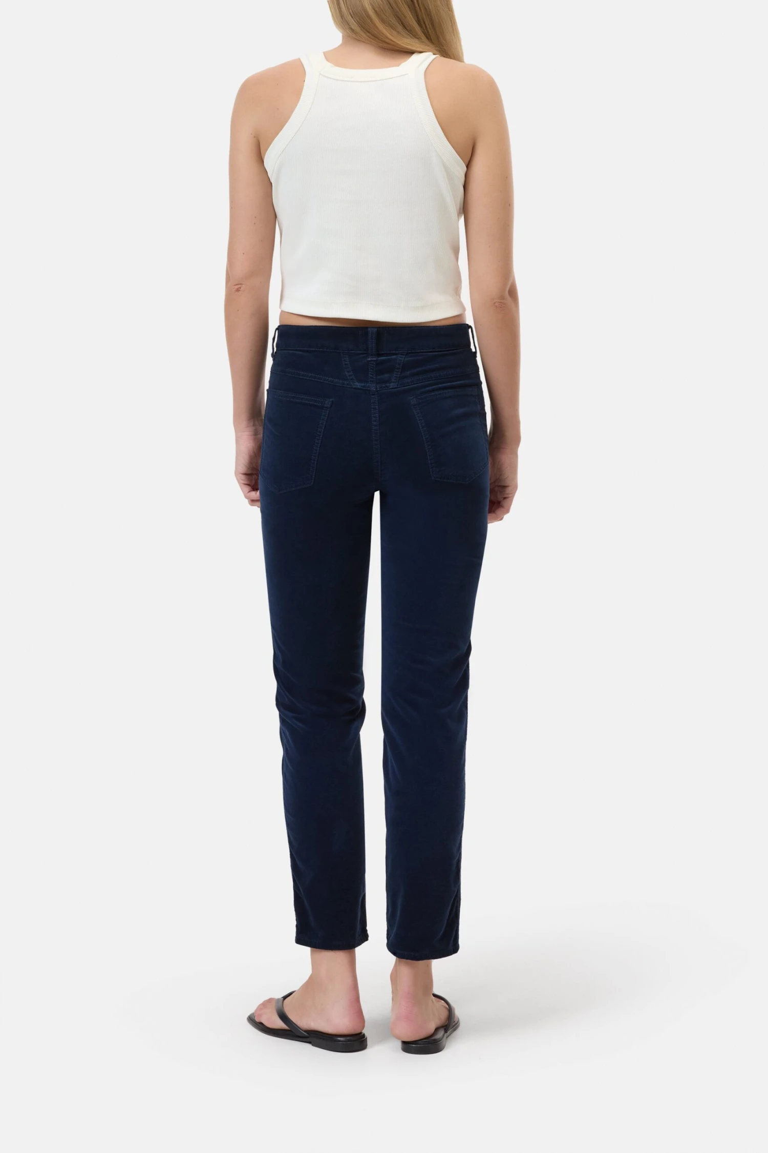 Relaxed Pants - Pedal Pusher Dark night Relaxed Pants - Pedal Pusher Dark Night -Closed Geschaft C21002 39G 30 568 1 scaled