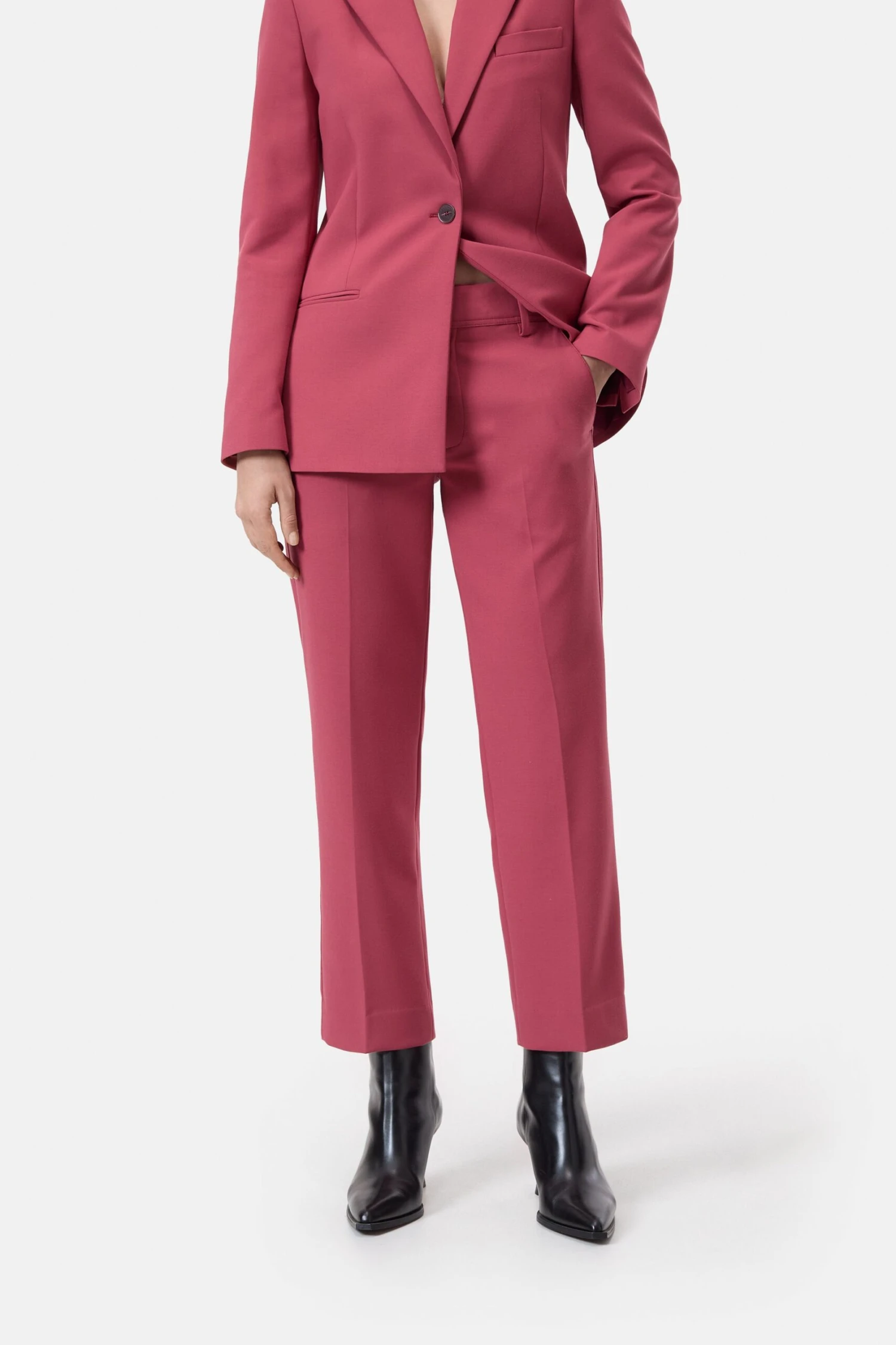 Straight Pants - Serandon Cherry red Straight Pants - Serandon Cherry Red -Closed Geschaft C21259 32C 22 343 scaled