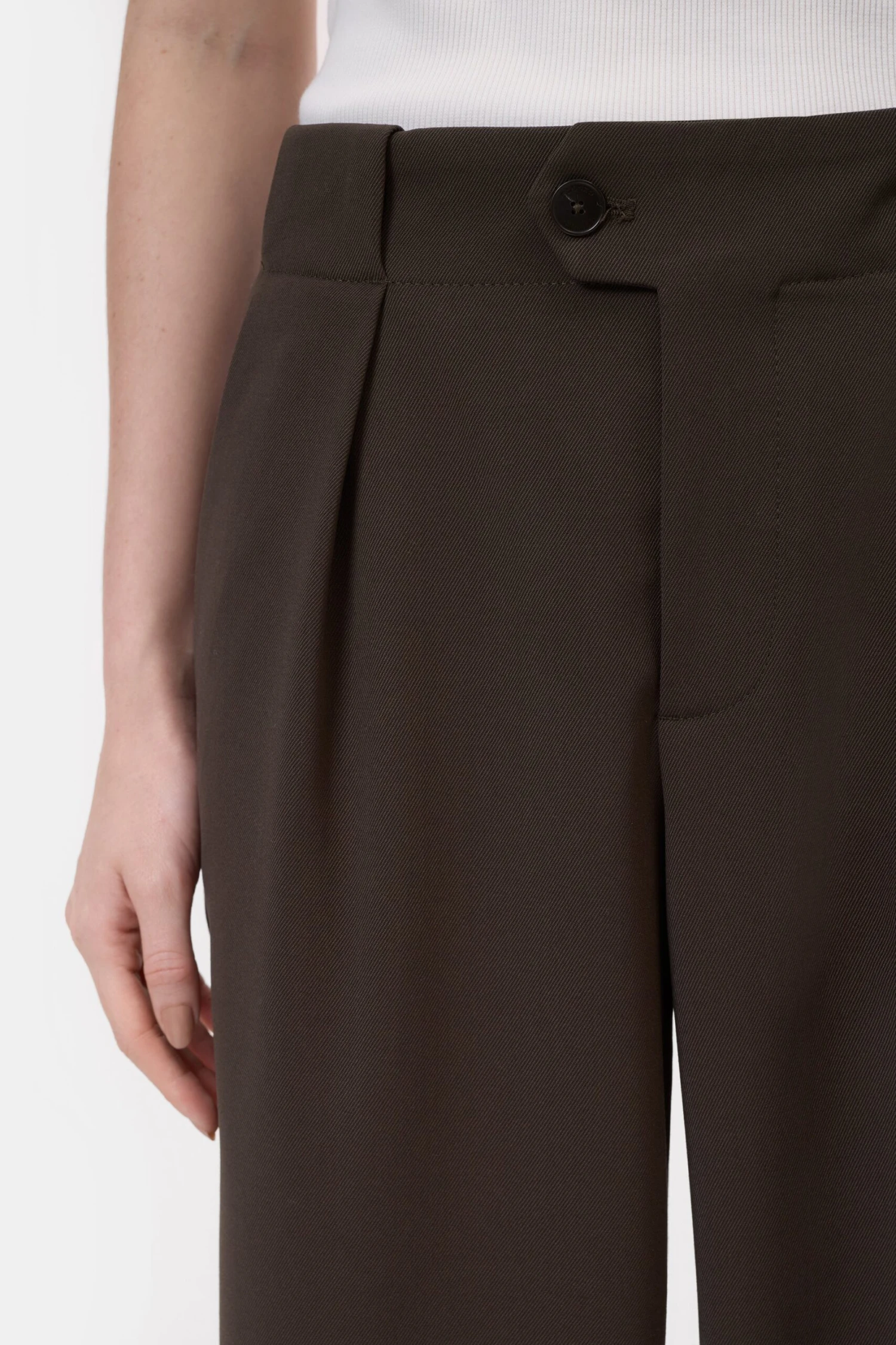 Wide Pants - Mawson Marsh green Wide Pants - Mawson Marsh Green -Closed Geschaft C21308 55K 22 694 2 scaled