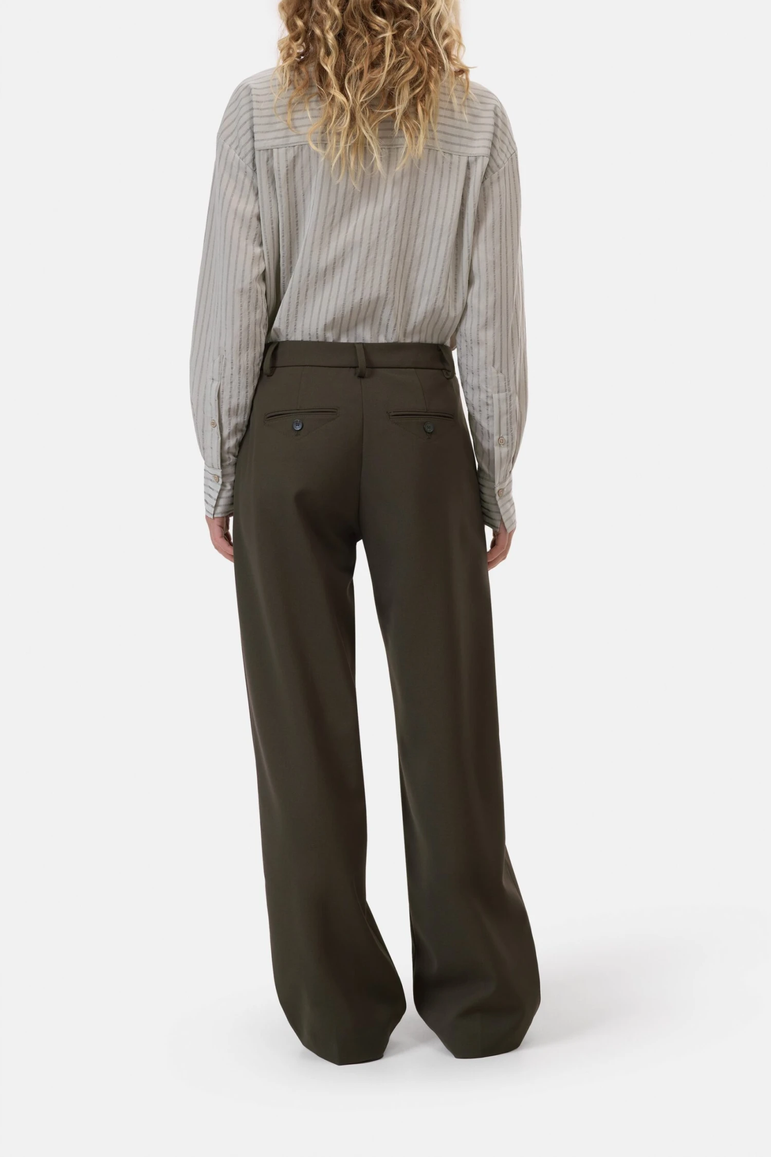 Wide Pants - Jurdy Marsh green Wide Pants - Jurdy Marsh Green -Closed Geschaft C21354 55K 22 694 1 scaled