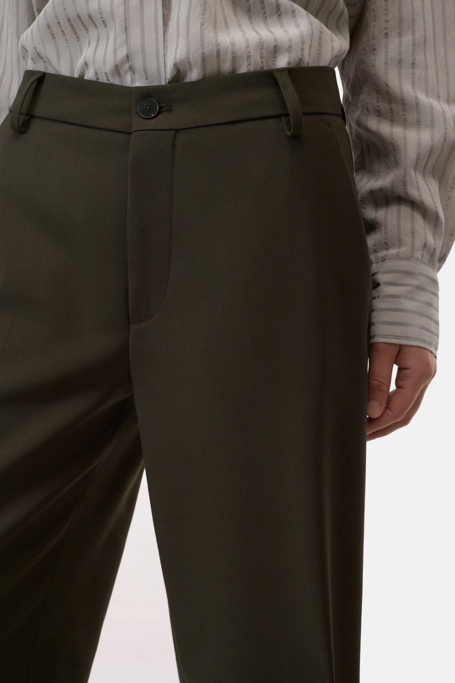 Wide Pants - Jurdy Marsh green Wide Pants - Jurdy Marsh Green -Closed Geschaft C21354 55K 22 694 2 scaled