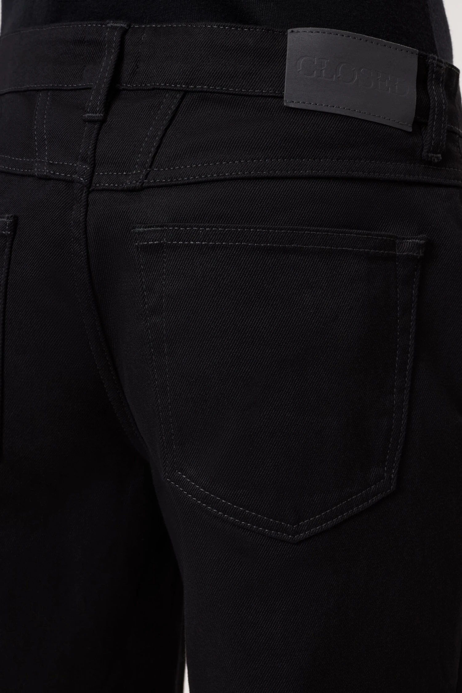 Wide Jeans - Gillan Black Wide Jeans - Gillan Black -Closed Geschaft C21564 02F EM 100 3 scaled