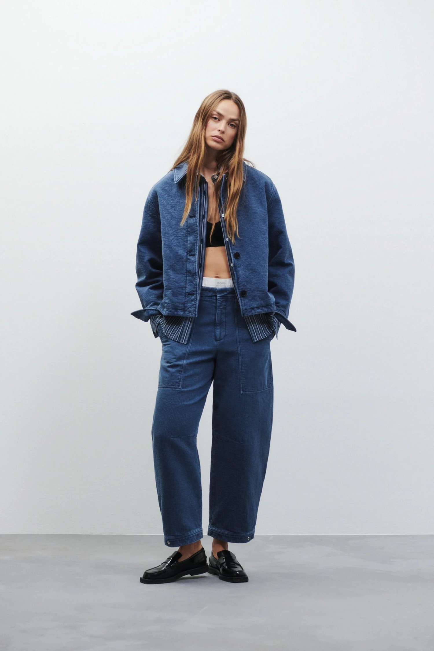 Barrel Pants - Rhannon Eclipse blue Barrel Pants - Rhannon Eclipse Blue -Closed Geschaft C21734 53F V5 537 4 scaled