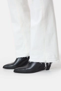 Flared Jeans - Jovanna Ivory -Closed Geschaft C21740 08R HM 218 3