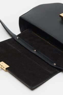 Closed Bag One Small Black 3 Closed Bag One Small Black -Closed Geschaft C90424 88H 22 100 3