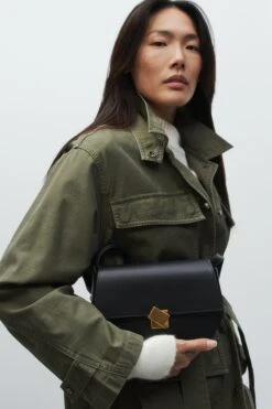 Closed Bag One Small Black 6 Closed Bag One Small Black -Closed Geschaft C90424 88H 22 100 6