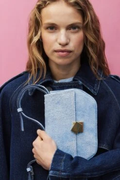 Closed Bag One Small Eclipse Blue -Closed Geschaft C90427 886 22 537 6