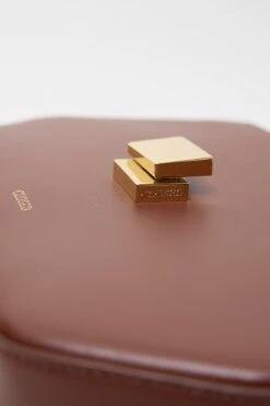 Closed Bag One Medium Tartufo -Closed Geschaft C90432 88H 22 978 5