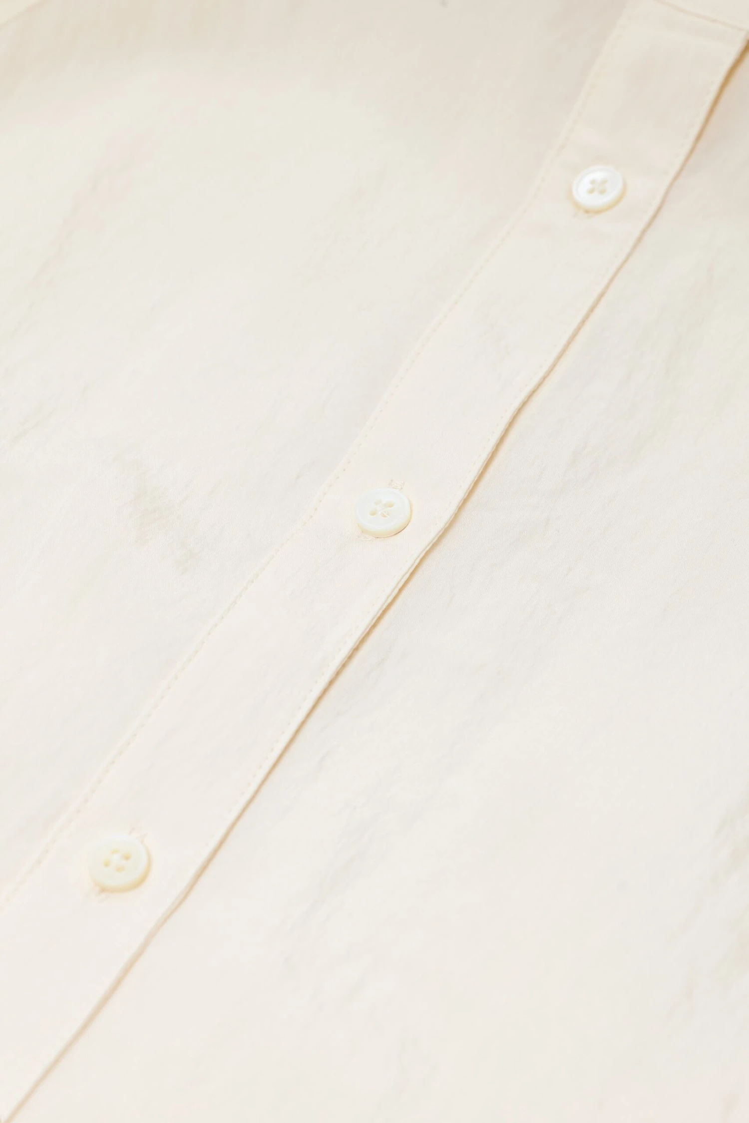 Tunika aus Viskose-Mix Ecru Tunika Aus Viskose-Mix Ecru -Closed Geschaft C94027 267 22 201 7 scaled