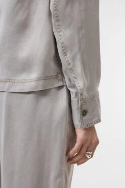 Heritage Shirt Aus Cupro-Mix Mud Grey -Closed Geschaft C94557 26E 13 123 4