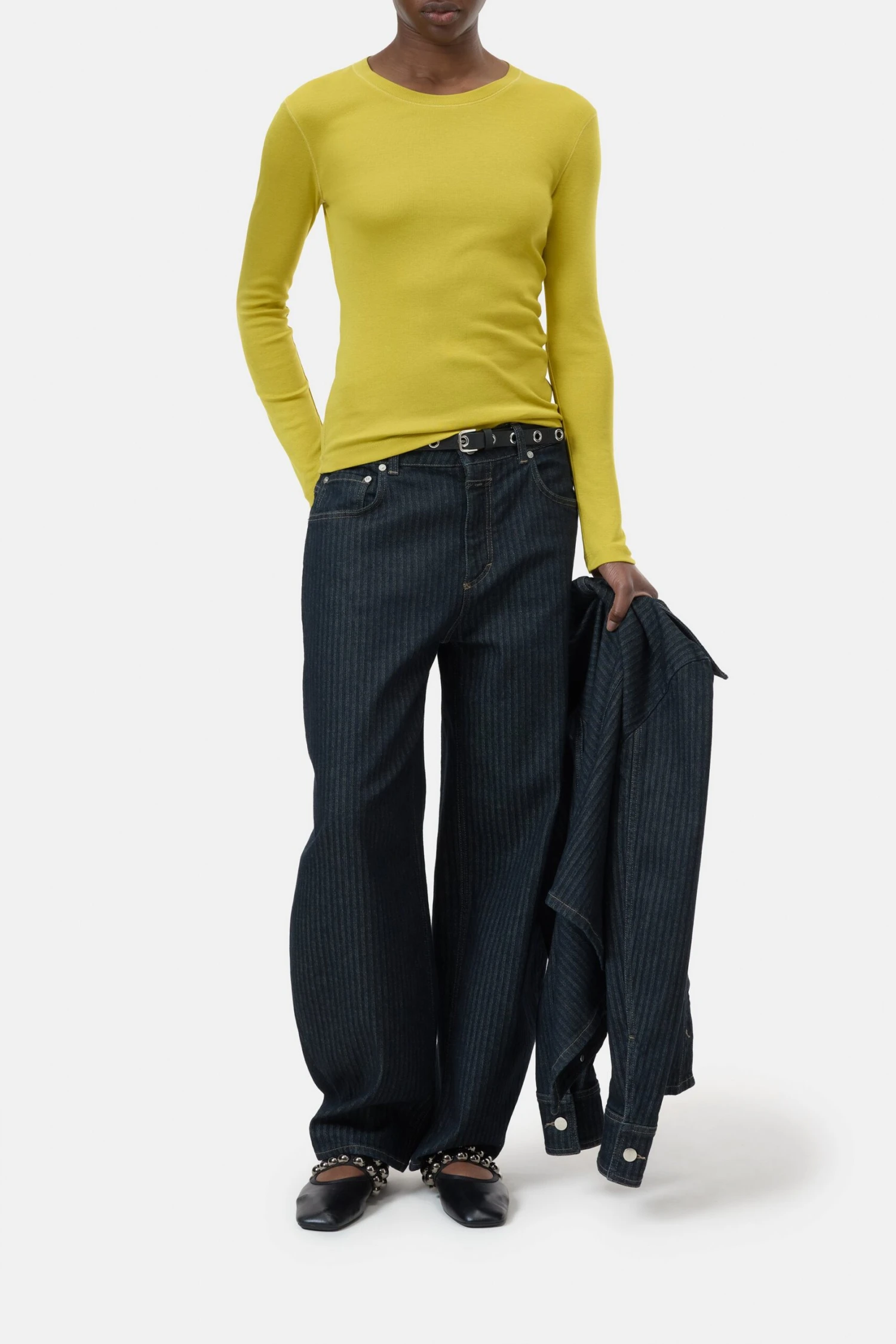 Longsleeve aus Baumwoll-Mix Golden yellow Longsleeve Aus Baumwoll-Mix Golden Yellow -Closed Geschaft C95026 420 22 456 scaled