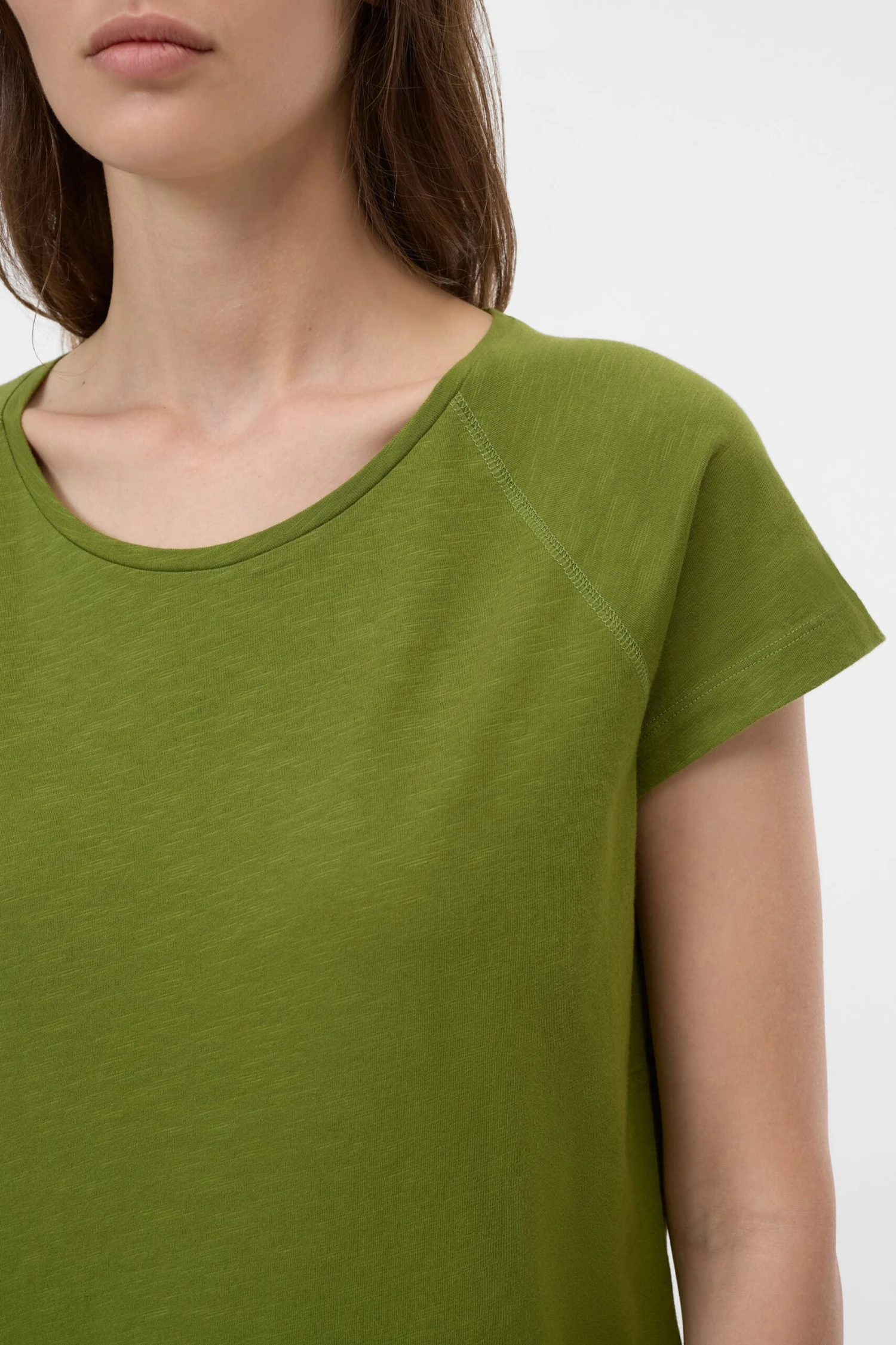 T-Shirt aus Baumwolle Pistachio green T-Shirt Aus Baumwolle Pistachio Green -Closed Geschaft C95332 44R 22 695 3 scaled