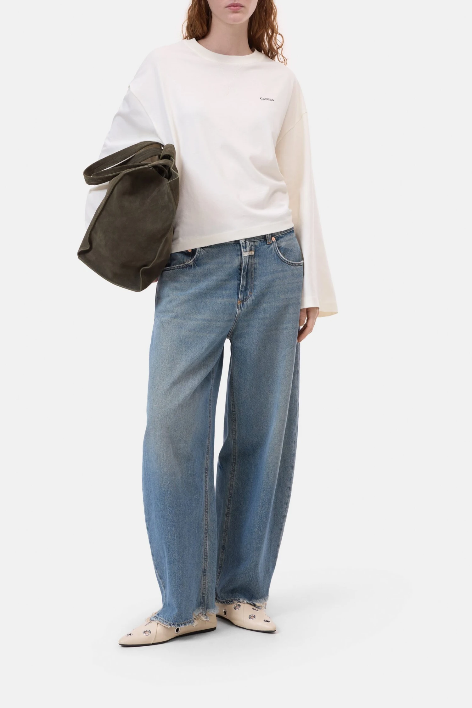 Langarm-Shirt aus Bio-Baumwolle Ivory Langarm-Shirt Aus Bio-Baumwolle Ivory -Closed Geschaft C95344 44H 13 218 scaled