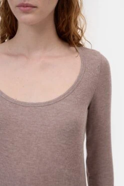 Geripptes Longsleeve Aus Modal-Kaschmir-Mix Clay Beige 3 Geripptes Longsleeve Aus Modal-Kaschmir-Mix Clay Beige -Closed Geschaft C95366 42S 22 911 3