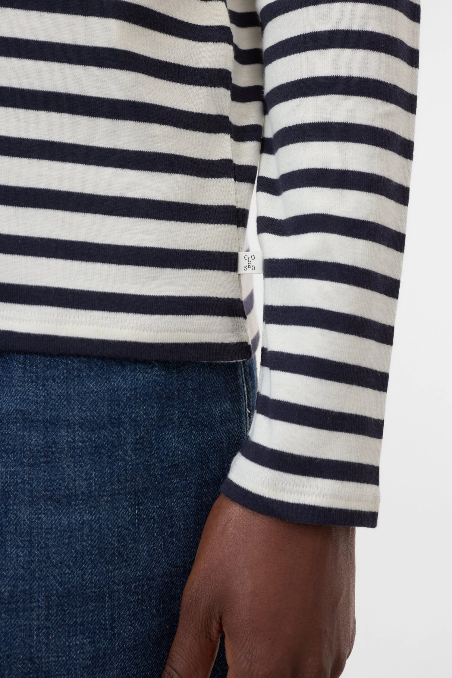 Longsleeve aus Baumwoll-Mix Dark night Longsleeve Aus Baumwoll-Mix Dark Night -Closed Geschaft C95594 420 ST 568 3 scaled