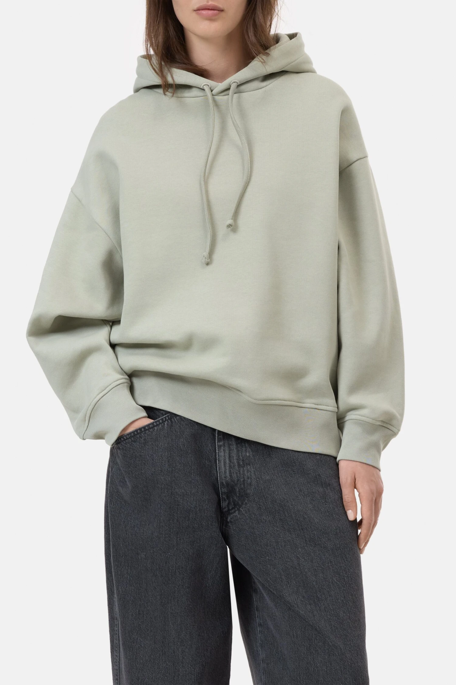 Hoodie aus Bio-Baumwolle Lichen green Hoodie Aus Bio-Baumwolle Lichen Green -Closed Geschaft C95922 472 PR 608 1 scaled