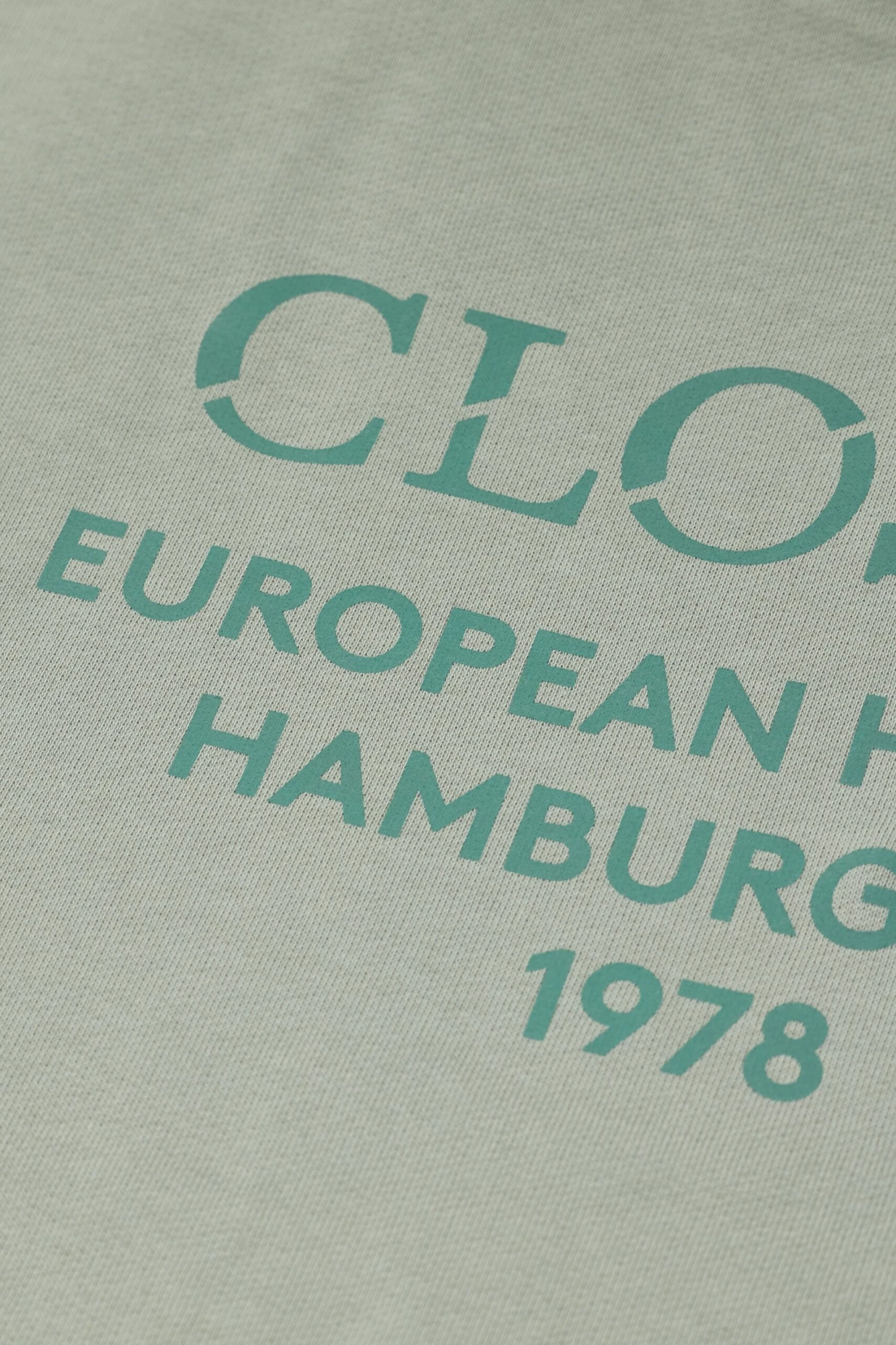 Hoodie aus Bio-Baumwolle Lichen green Hoodie Aus Bio-Baumwolle Lichen Green -Closed Geschaft C95922 472 PR 608 5 scaled