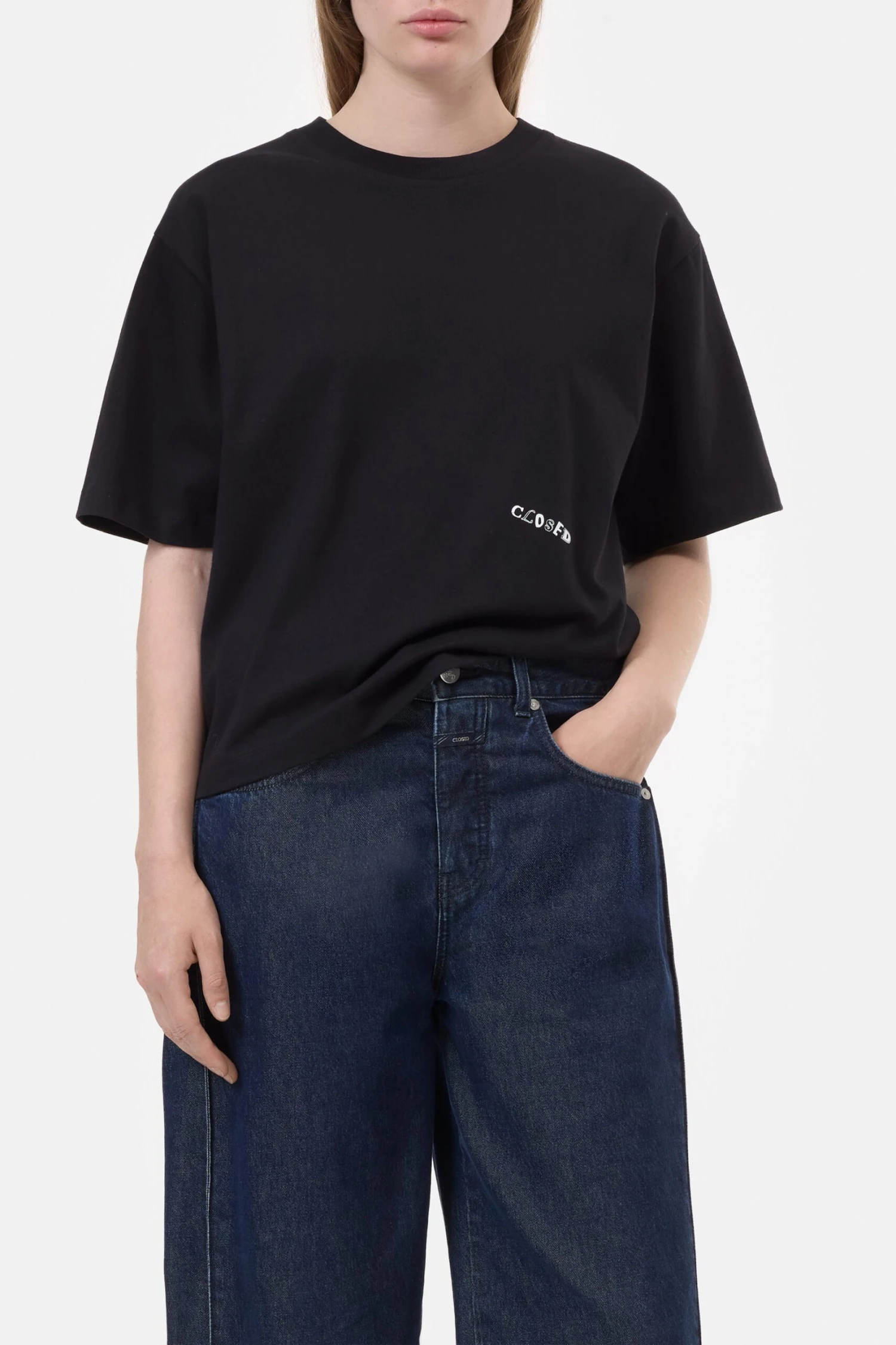 T-Shirt mit Print Black T-Shirt Mit Print Black -Closed Geschaft C95925 44H PR 100 1 scaled