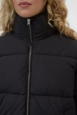 Kurze Puffer-Jacke Black -Closed Geschaft C97216 69F 22 100 5