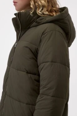 Wasserabweisender Puffer-Mantel Marsh Green -Closed Geschaft C97378 69F 22 694 3