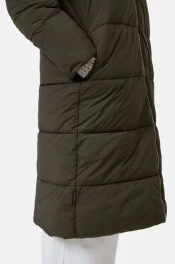 Wasserabweisender Puffer-Mantel Marsh Green -Closed Geschaft C97378 69F 22 694 5