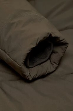 Wasserabweisender Puffer-Mantel Marsh Green -Closed Geschaft C97378 69F 22 694 7