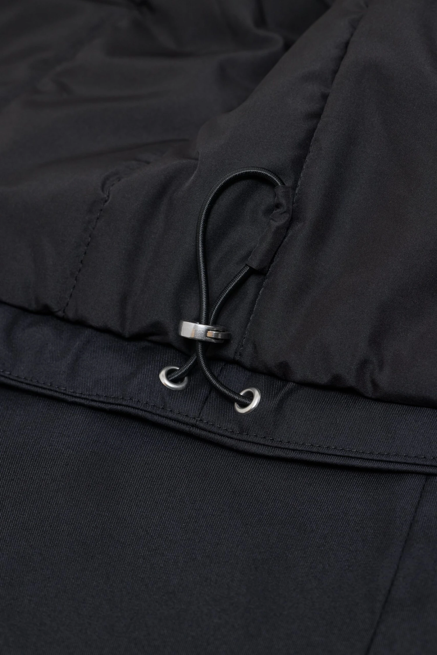 Bomber aus Baumwoll-Mix Black Bomber Aus Baumwoll-Mix Black -Closed Geschaft C97853 60L 22 100 5 scaled