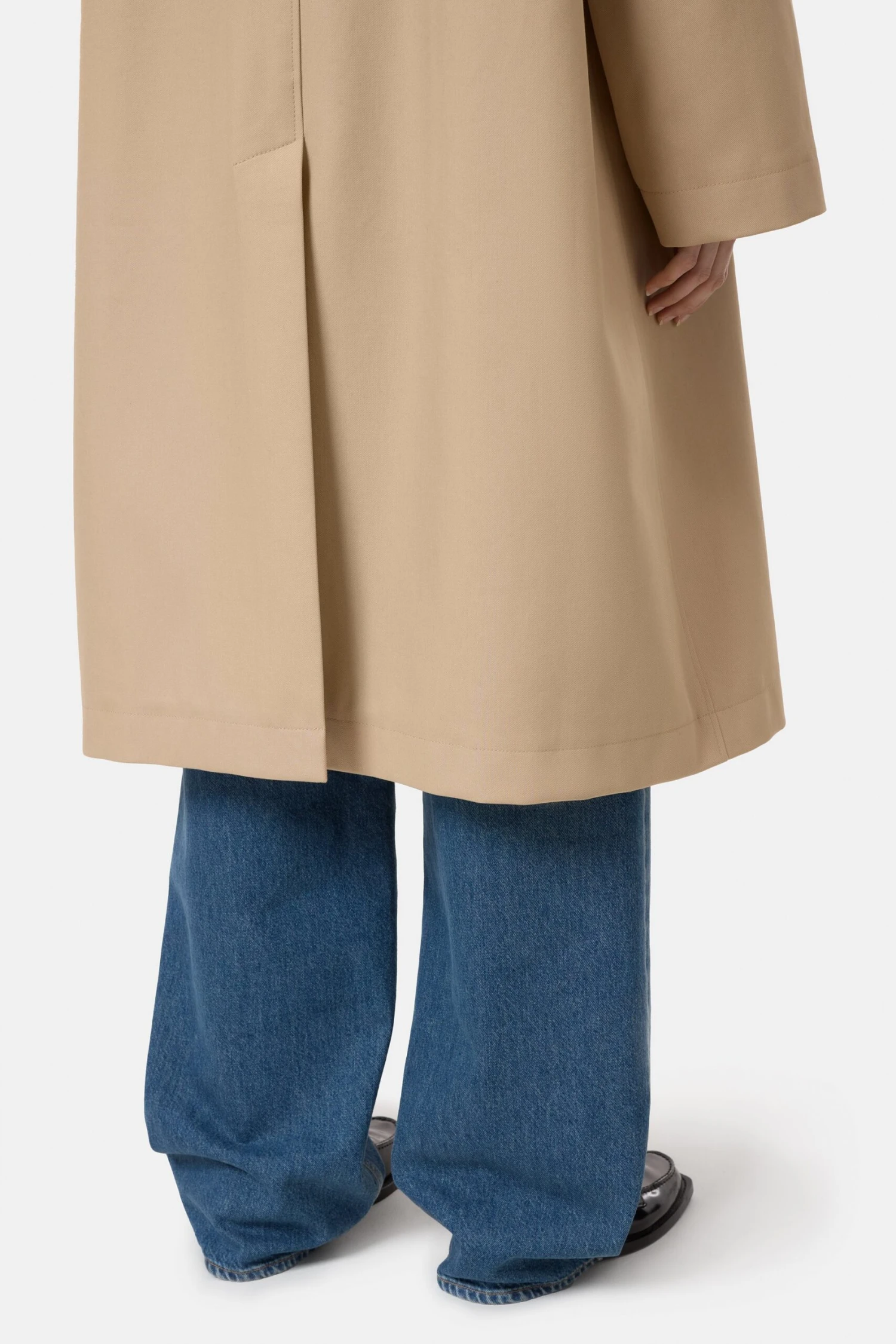 Mantel aus Baumwolle Urban beige Mantel Aus Baumwolle Urban Beige -Closed Geschaft C97885 62Q 22 905 6 scaled