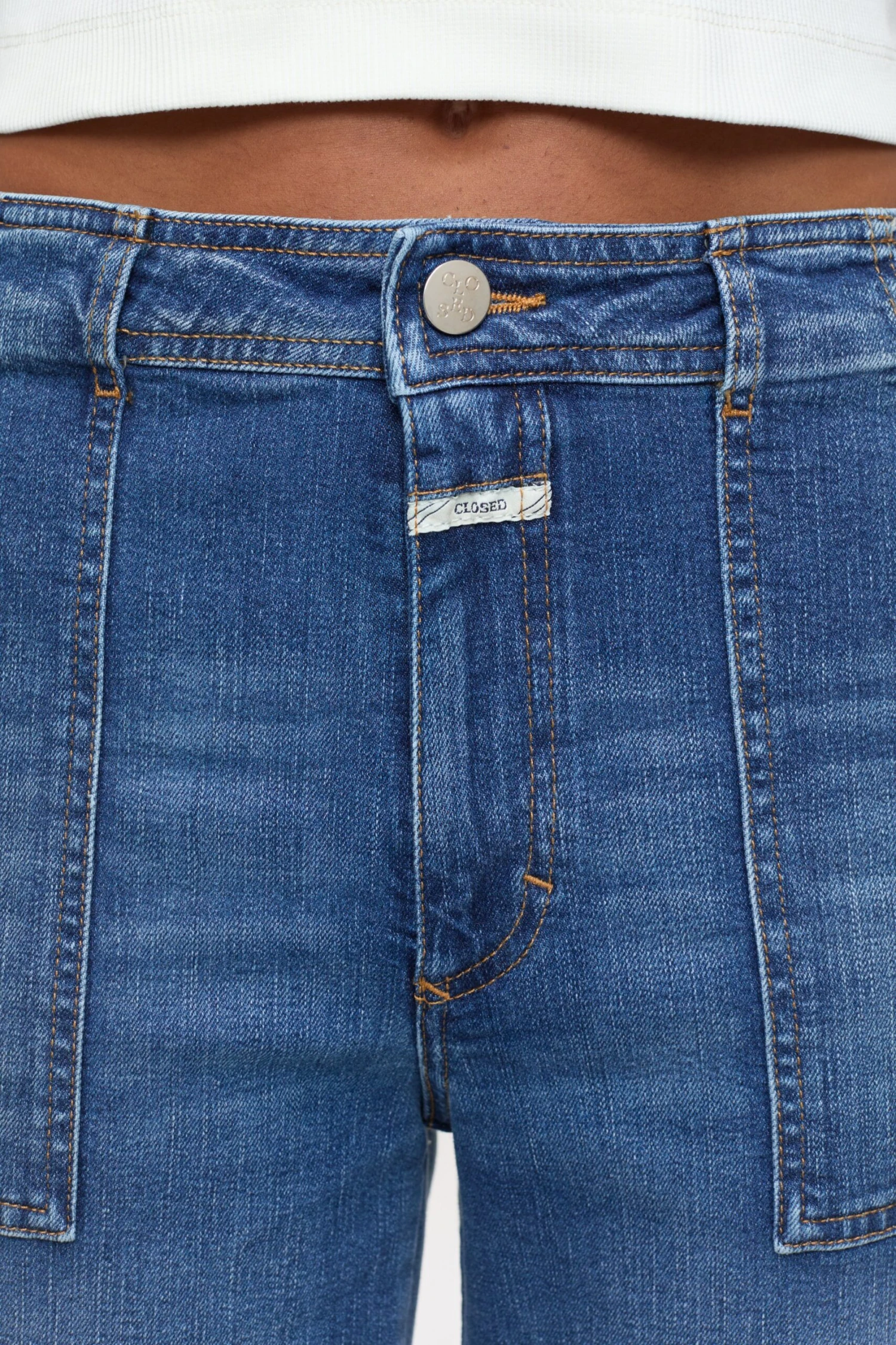 Flared Jeans - Aria Mid blue Flared Jeans - Aria Mid Blue -Closed Geschaft CYY271 04Q 3X MBL 3 scaled