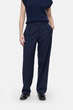 Relaxed Pants - Style Name Mawson Dark Night