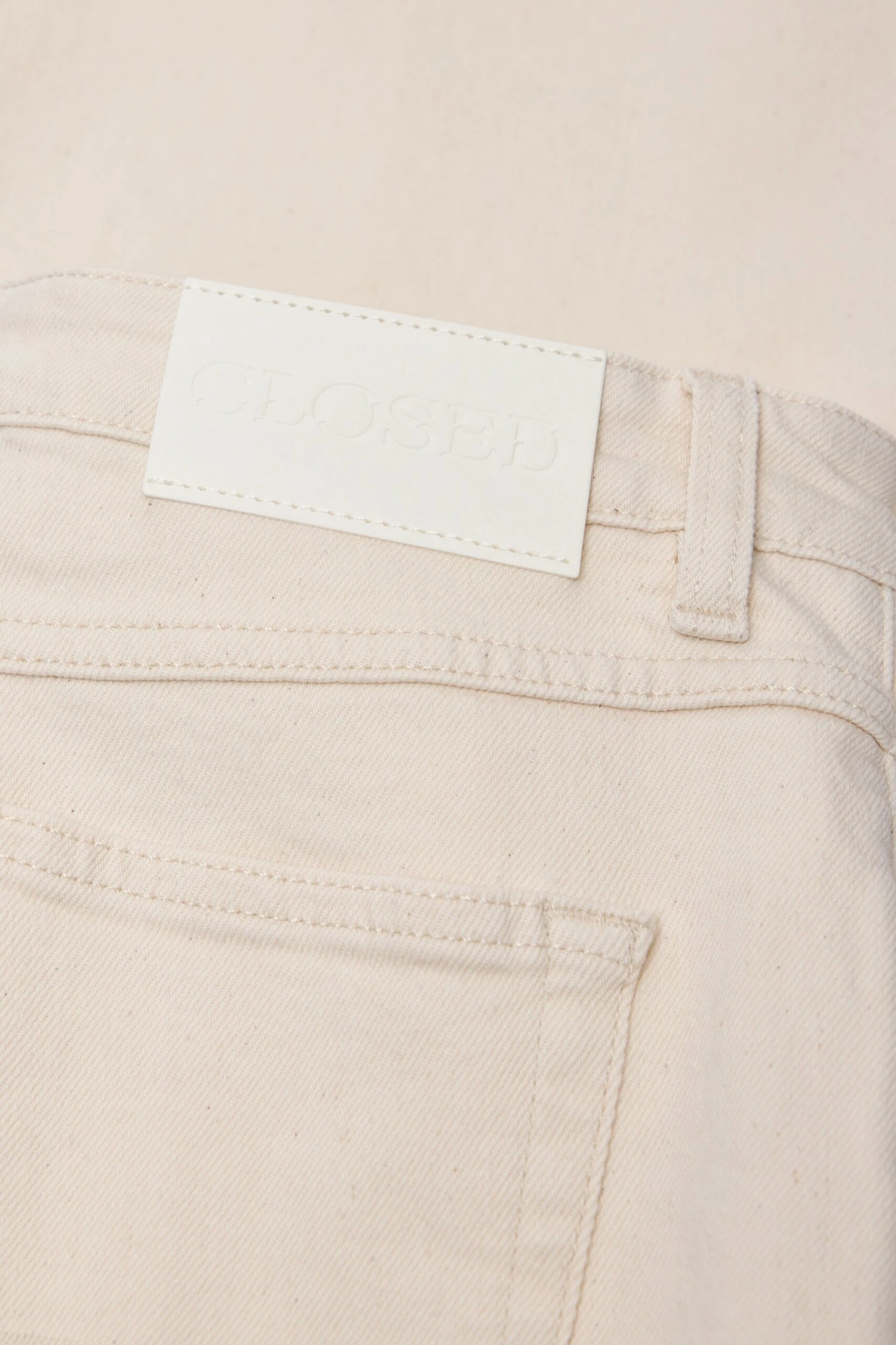 Wide Jeans - Gillan Ivory Wide Jeans - Gillan Ivory -Closed Geschaft CYY564 01W HM 218 4 scaled